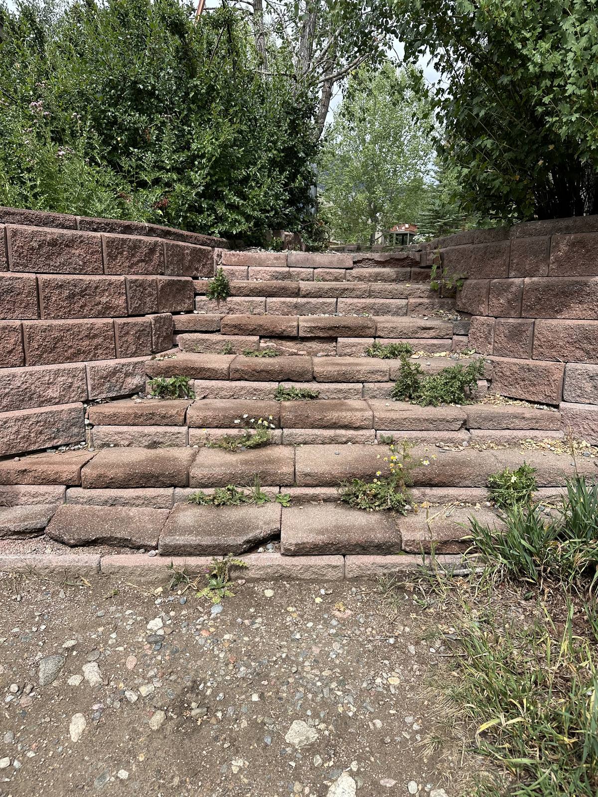 Exterior garden stairs built into the retaining wall, Ptarmigan project